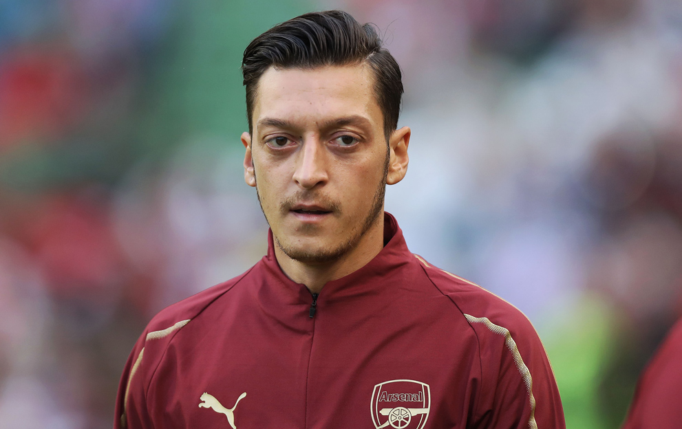 MesutOzilArsenalAug18d.jpg